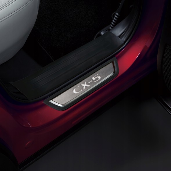 Mazda OE KSD4V1370 БОКОВІ ПАНЕЛІ З ПІДСВІТКОВОЮ MAZDA CX-5 KF 2021 - ОРИГ.