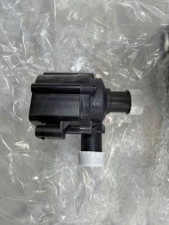 Audi OE 5Q0965561B Водяний насос webasto 5q0965561b audi seat skoda vw