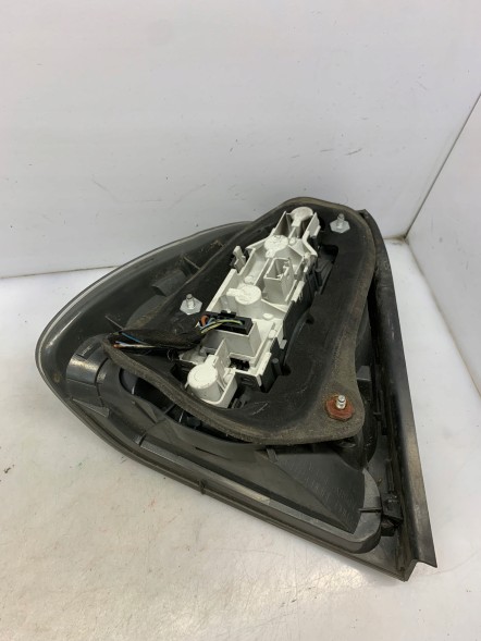 BMW OE LAMPA TYLNA PRAWA 6920252 BMW ЛАМПА ЗАДНЯ ПРАВА 6920252 BMW
