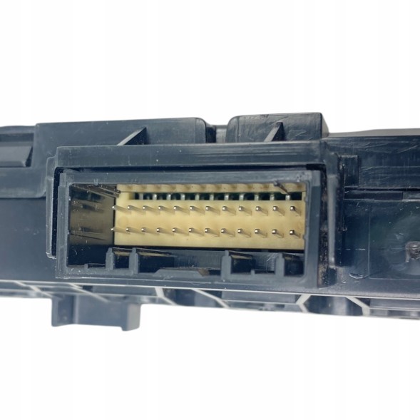Renault OE OE панель управління Renault Master III Lift Nissan NV400 283953789R