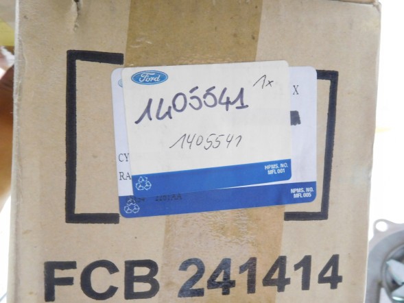 Ford OE 1405541 Водяний насос ford рейнджер 2.5 tdci 1999- oe 1405541