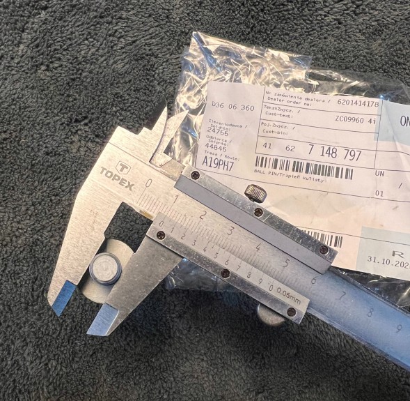BMW OE 7148797, 41627148797 BMW E61 TOURING УНІВЕРСАЛ Кульовий шарнір амортизатора кришки багажника M10 OEM 41627148797