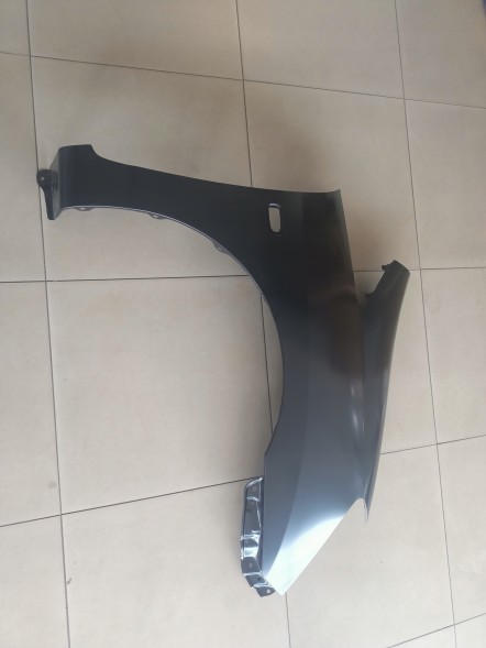 Polcar NOWY PRAWY BŁOTNIK PRZÓD TOYOTA COROLLA VERSO I КРИЛО ПЕРЕДНЕ ПРАВЕ TOYOTA COROLLA VERSO I 2002-2004 р.в.