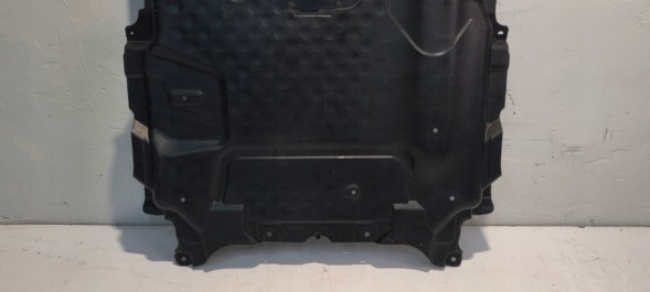 Mercedes-Benz OE A2135206000 MBAP КРИШКА ШАСІ НИЖНЯ ПЛАСТИНА MERCEDES E-CLASS W213 A2135206000