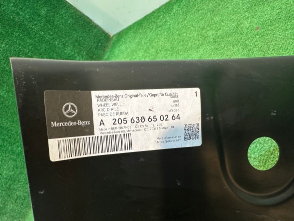 Mercedes-Benz OE MERCEDES C KLASA W205 WNĘKA OBUDOWA KOŁA ВНУТРІШНЄ НАДКОЛЕСО A205630650264