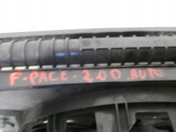 Jaguar OE JAGUAR CHŁODNICA F PACE Охолоджувач радіатора JAGUAR F PACE 2,0d АВТО