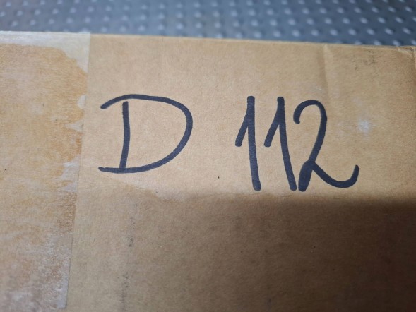 Dodge OE ПІДЛОКІТНИК 1VT061S9AD CHRYSLER 300 DODGE CHARGER 13- MOPAR