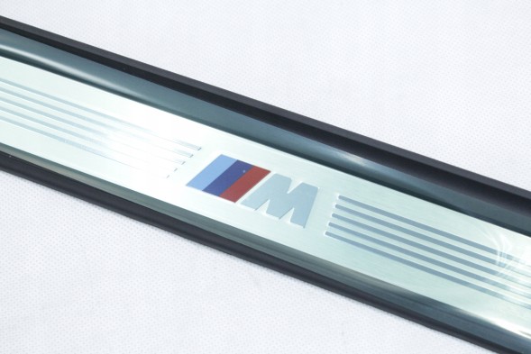 BMW OE 5A0D980 51475A0D980 ВНУТРІШНІЙ ПЕРЕДНІЙ ЛІВИЙ ПРАВИЙ ПОРІГ BMW G32 6GT LCI MPAKET