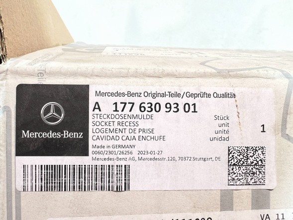 Mercedes-Benz OE A1776309301 pmi150921 Кришка гнізда зарядки MERCEDES A-КЛАС W177 A1776309301