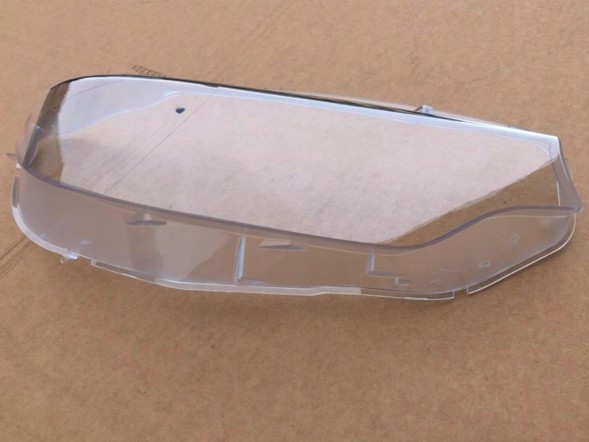 ВОЛЛЕР L.169/405. Абажур скло праве переднє для bmw 4 m3 m4 f32 f33 f36 f80 f82 f83 передліфт