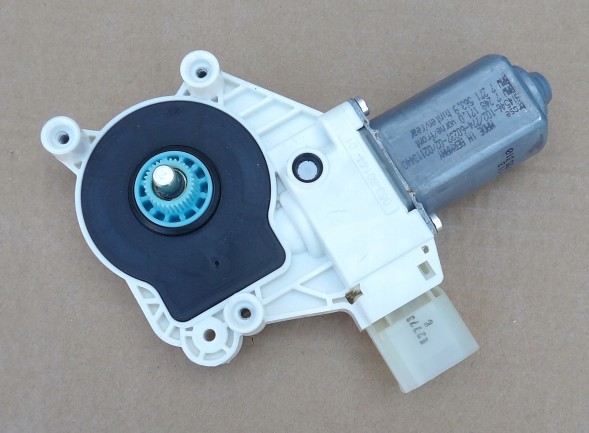BMW OE BMW F10 F11 СТЕКЛОПІДЙОМНИК ЛІВИЙ ПЕРЕДНИЙ/ЗАДНИЙ 51337271563 ()