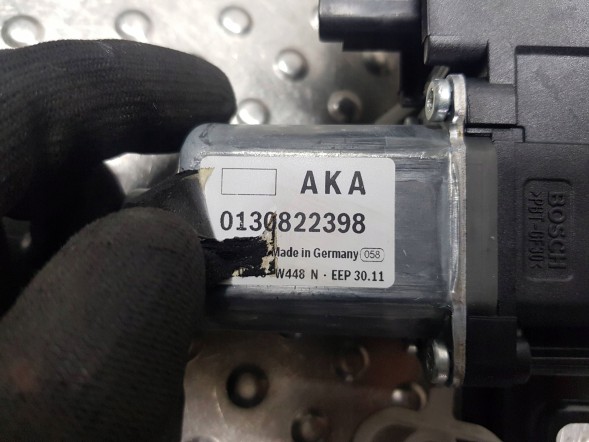 Fiat OE ПІДЙОМНИК СКЛА ЛІВИЙ ПЕРЕДНІЙ FIAT FIORINO QUBO NEMO BIPPER 07-22 130822398