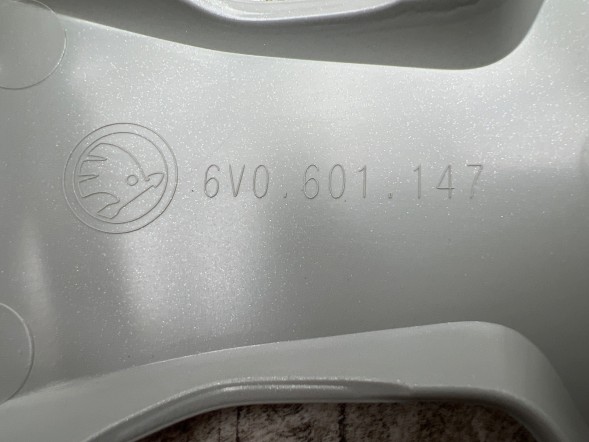 Skoda OE 6V0071454, DWP545076OE Ковпаки комплект ковпаків 14" Skoda Fabia Rapid 6V0071454 Нові оригінальні