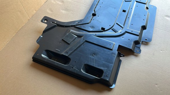 Toyota OE SU001-B3478 9842575980 PROACE CITY НИЖНЯ ПЕРЕДНЯ ЗАХИСНА ПАНЕЛЬ ДВИГУНА ДЛЯ TOYOTA PROACE CITY, RIFTER, BERLINGO