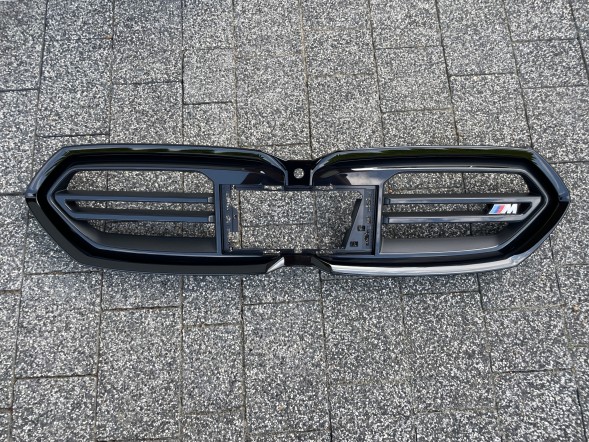 BMW OE KKDA BMW F70 F74 GRILL ATRAPA CHŁODNICY 5A3CF59 Решітка радіатора BMW F70 F74 5A3CF59