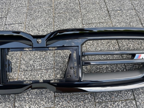 BMW OE KKDA BMW F70 F74 GRILL ATRAPA CHŁODNICY 5A3CF59 Решітка радіатора BMW F70 F74 5A3CF59