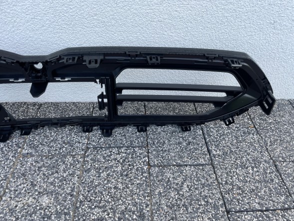 BMW OE KKDA BMW F70 F74 GRILL ATRAPA CHŁODNICY 5A3CF59 Решітка радіатора BMW F70 F74 5A3CF59