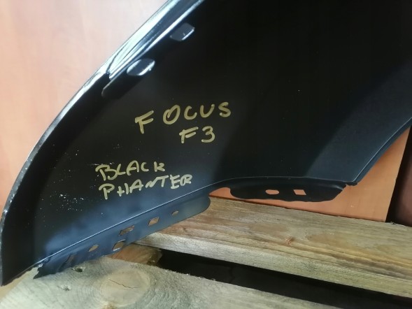 Polcar BŁOTNIK PRAWY PRZÓD FORD FOCUS MK2 F3 BLACK PANTH БРИЗКОВИК ПРАВИЙ ПЕРЕДНІЙ FORD FOCUS MK2 F3 BLACK PANTH