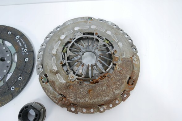 Шеффлер ЛуК 624 3231 00 Зчеплення citroen c4 c5 c8 peugeot 307 2.0 hdi