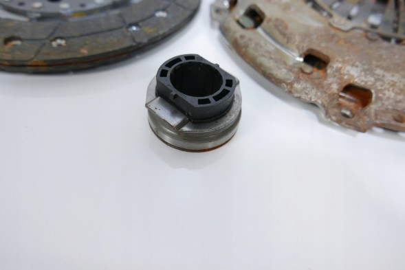 Шеффлер ЛуК 624 3231 00 Зчеплення citroen c4 c5 c8 peugeot 307 2.0 hdi