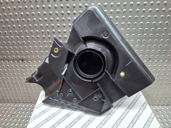 Renault OE S25099935 ПОВІТРОВІД 960156577R RENAULT TRAFIC IV 2021-