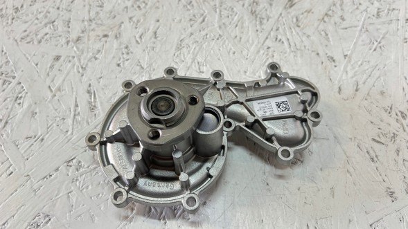 Audi OE 059121008K AUDI A5 A6 A7 Q5 Q7 3.0 TDI DODATKOWA POMPA WODY AUDI A5 A6 A7 Q5 Q7 3.0 TDI ДОДАТКОВИЙ ВОДЯНИЙ НАСОС 059121008К