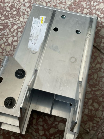 Volvo OE Ліва зона зминання Volvo OE 32348547
