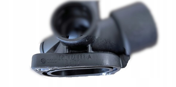 Volkswagen OE 050121133A #Новий оригінальний трійник системи охолодження audi a4