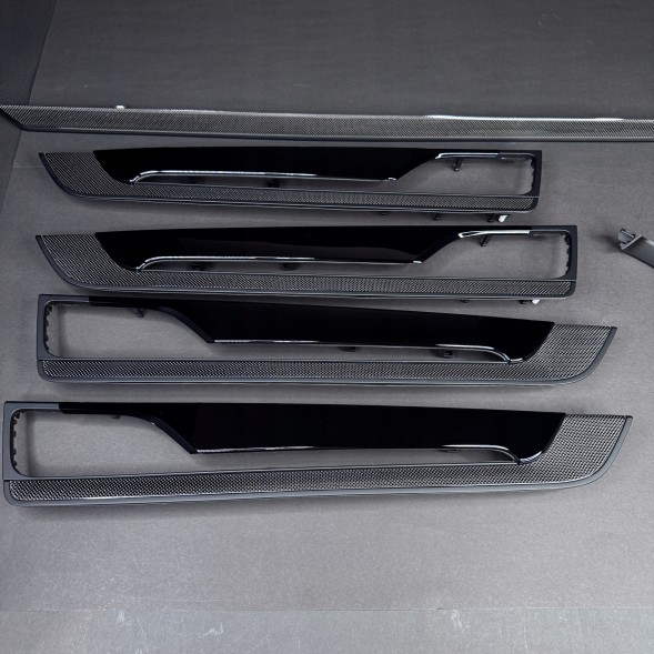 Porsche OE 9Y0867061T 5Q0, 9Y0867062T 5Q0, 9Y1854523B 5Q0, 9Y1854524B 5Q0 2023 - 2026 Porsche Cayenne TURBO GT GTS 9YA CARBON BLACK PIANO 5MH Декоративні вставки салону