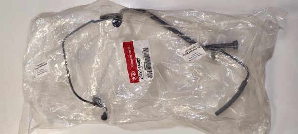 Kia OE 288204A402 ШЛАНГ ВАКУУМНОГО НАСОСУ KIA SORENTO 2.5 CRDI DIESEL