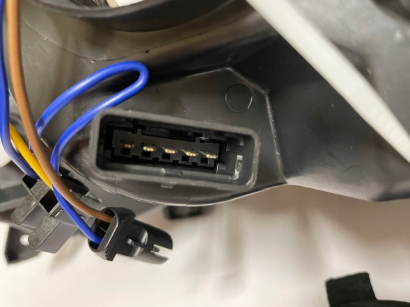 TYC  Renault clio iii 05-08 нова фа ліва