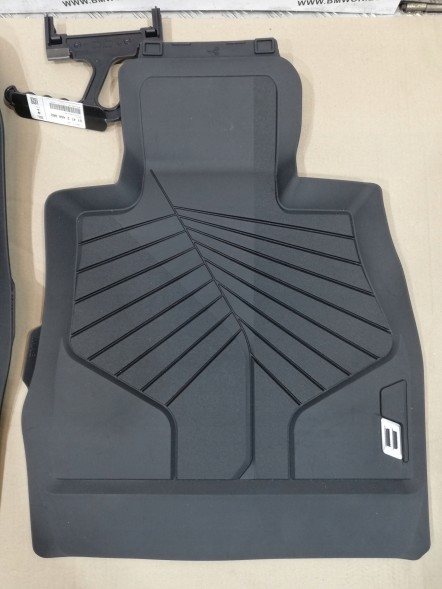 BMW OE BMW G14 G15 G16 F91 F92 F93 КОВРИКИ ПЕРЕДНІ 2458862 АНГЛІЯ RHD!