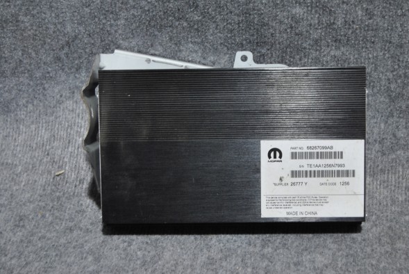 Dodge OE 68267099AB DODGE RAM 1500 IV 13-22 ПІДСИЛЮВАЧ