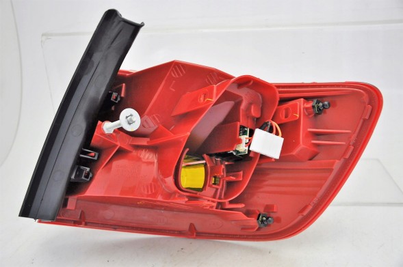 Китай PK1WE658446-1905L-UESL1PB AUDI A6 C6 УНІВЕРСАЛ 04-08 СВІТЛОДІОДНА ЛАМПА ЛІВА НОВА ДЕПО