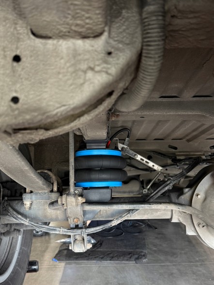 MTT System 0005 Пневмоподушки для Mercedes Sprinter W906 W907 Bliźniak (спарка) 2006-2018 1M