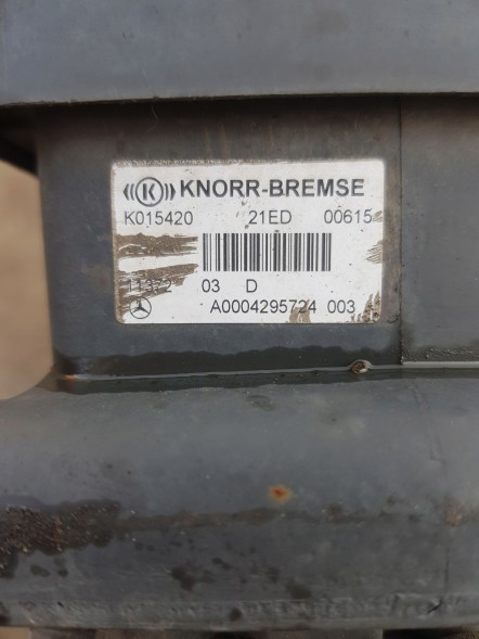 Mercedes-Benz OE A0004295724 Mercedes actros mp4 модулятор ebs abs a0004295724