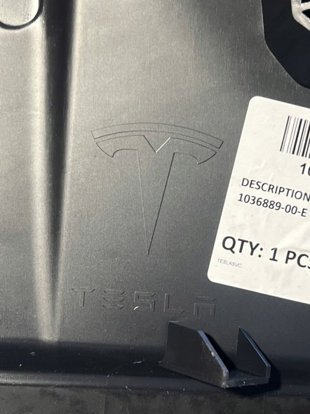 1036889-00-C 1036890-00-C Tesla S 14-16 AWD AP передня права колісна арка 1036889-00-E 1036889-00-C