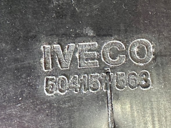 Iveco OE Бризковик лівий - підкрилок IVECO EUROCARGO OE 504157563