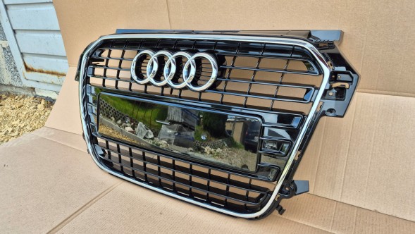 Audi OE GRILL AUDI A1 8X0 10-14 BLACK POŁYSK Решітка радіатора GRILL Audi A1 8X0 10-14 OE 8X0853651 ЧОРНИЙ ГЛЯНЕЦЬ ОРИГІНАЛ НОВИЙ