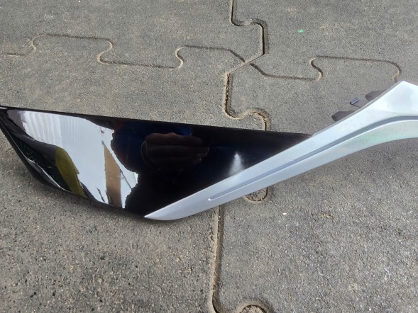 BMW OE LISTWA TAPICERKI LEWA PIANO CZARNA BMW G05 G07 8747825 QUALI2805 ПЛАНКА ОББИВКИ ЛІВА ПІАНО ЧОРНА BMW G05 G07 8747825