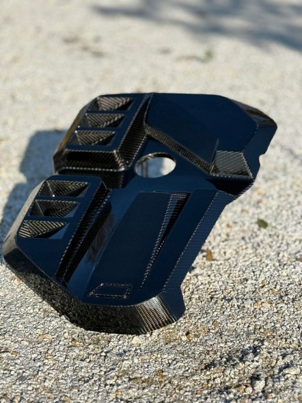 Китай 11 14 8095875 КРИШКА ДВИГУНА BMW M2 G87 M3 G80 G81 M4 G82 G83 CARBON (КАРБОНОВА)