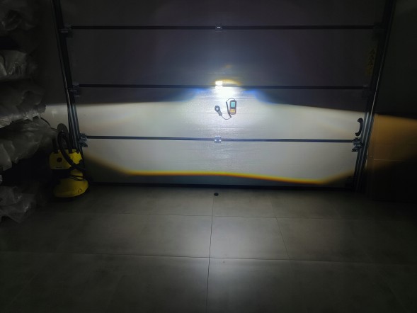 Китай 2,5biledLASER Лінзи BILED BI-LED 2,5" з лазером, ТОП 150W 2 світловідбивача - ЛАЗЕР