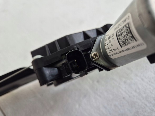 Fiat OE 521279810 Склопідйомник задній правий 521279810 / 71797217 / 68496902aa fiat tipo ii 15-