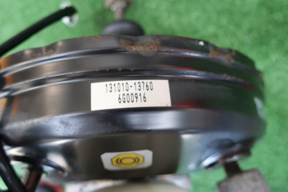 Suzuki OE 131010-13760 13101013760 СЕРВО ГАЛЬМІВНИЙ НАСОС ABS КОРЕКТОР SUZUKI JIMNY ЄВРОПА ДИЗЕЛЬ 2005Р > 2011Р