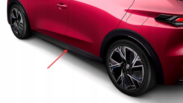 Renault OE 8201756846 Накладка / захисна накладка лівого порогу RENAULT CLIO VI