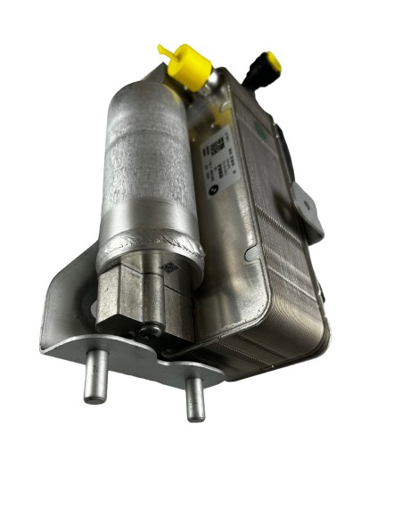 BMW OE 9367096 Конденсатор кондиціонера bmw g01 g02 g08 lci mahle 9367096
