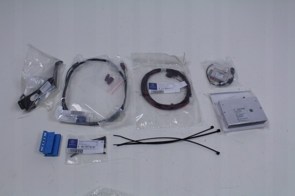 Mercedes-Benz OE МОНТАЖНИЙ КОМПЛЕКТ HOTSPOT MERCEDES A2129001816