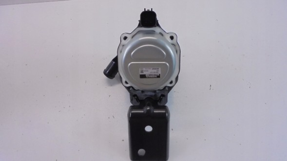 Nissan OE Nissan заводська комплектація 21580HV80B pompa wody