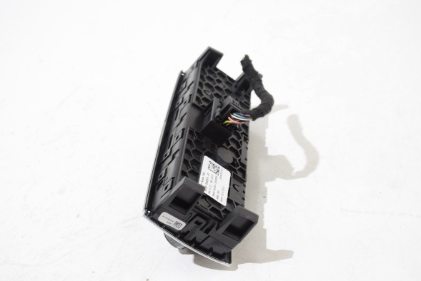 BMW OE 9392541 BMW panel BMW 7 G11 G12 Панель клімату для задніх пасажирів центрального тунелю, кераміка