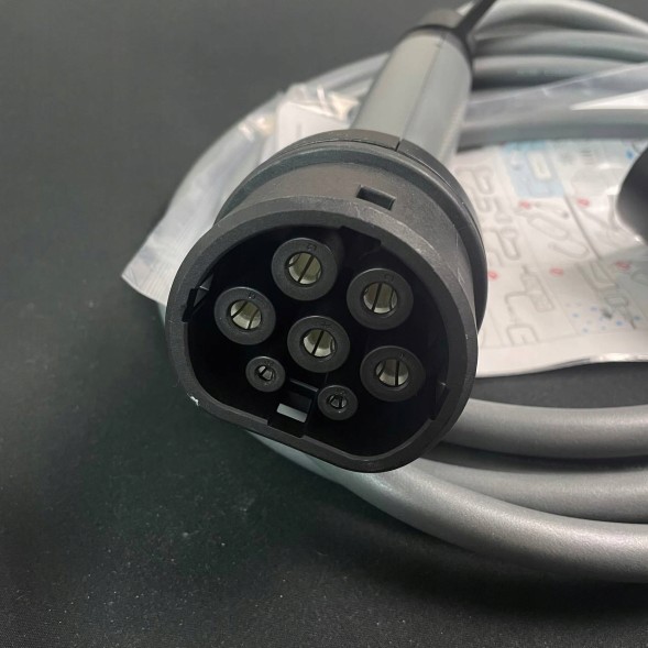 BMW OE 8490509 8490521 BMW Ładowarka Flex Charger (IEC Typ 2 16A) 230V BMW G20 G60 G70 i4 G26 G45 U11 G05 Кабель зарядки від розетки 230В